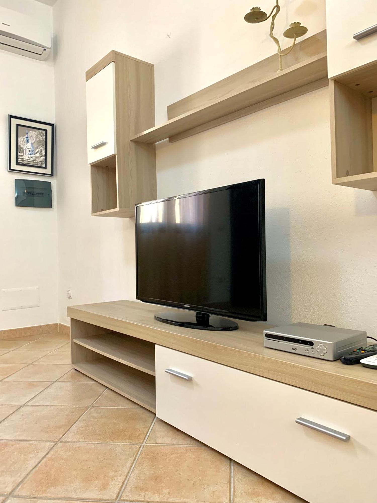 Square Inn Apartment Olbia Exterior foto